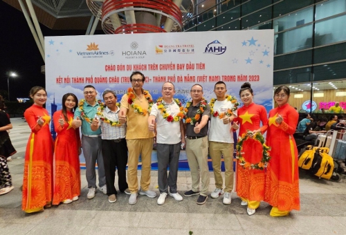Đà Nẵng: Đón chuyến bay đến từ Quảng Châu và Hong Kong - Trung Quốc